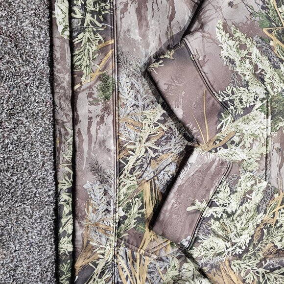 Camo Under Armour Sweater - Picture 5 of 5